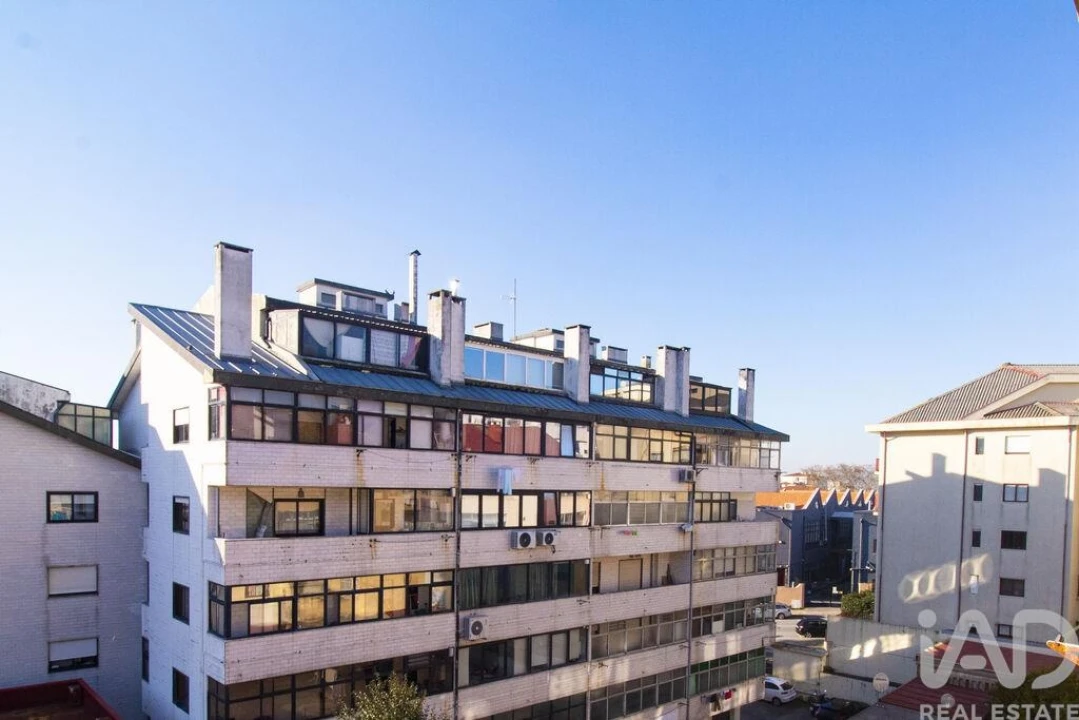 Apartamento T2 para Venda em Paranhos Foto 21