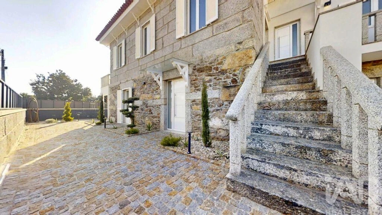 Moradia T5 para Venda em Macieira da Lixa e Caramos Foto 6