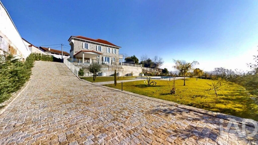 Moradia T5 para Venda em Macieira da Lixa e Caramos Foto 2