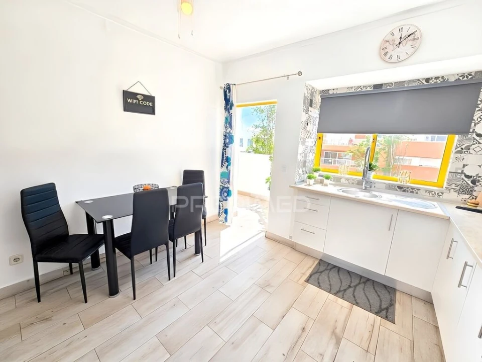 Apartamento T2 para Venda em Portimão Foto 7