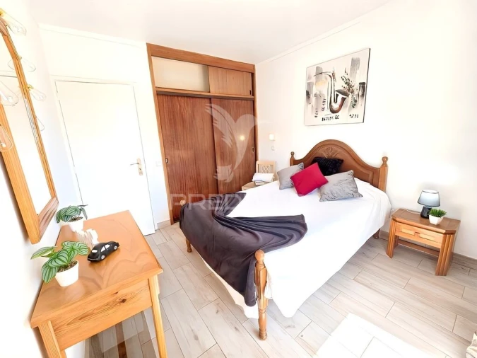 Apartamento T2 para Venda em Portimão Foto 12