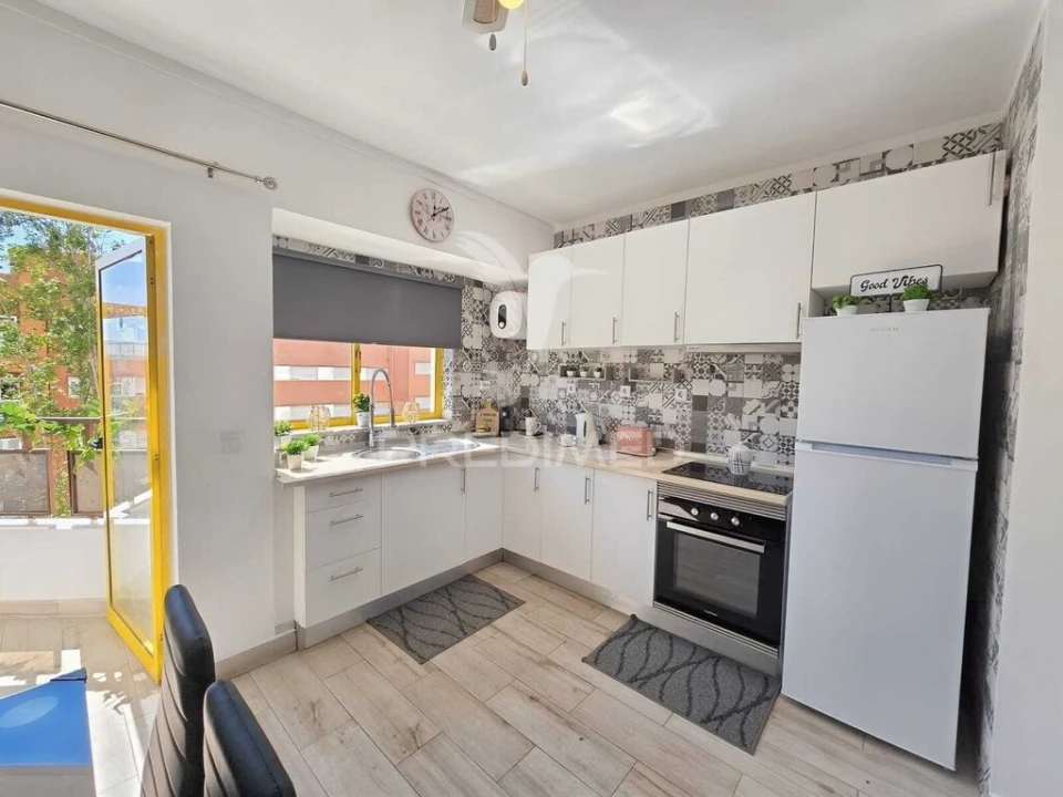 Apartamento T2 para Venda em Portimão Foto 1