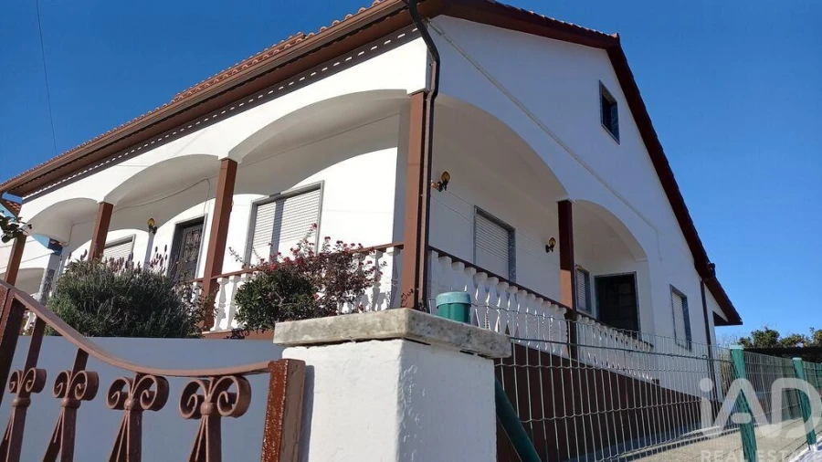 Moradia T3 para Venda em Carnota Foto 14