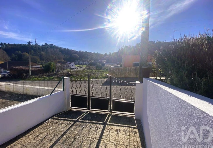 Moradia T3 para Venda em Carnota Foto 7