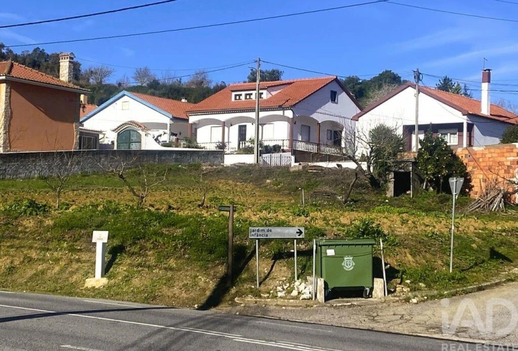 Moradia T3 para Venda em Carnota Foto 3