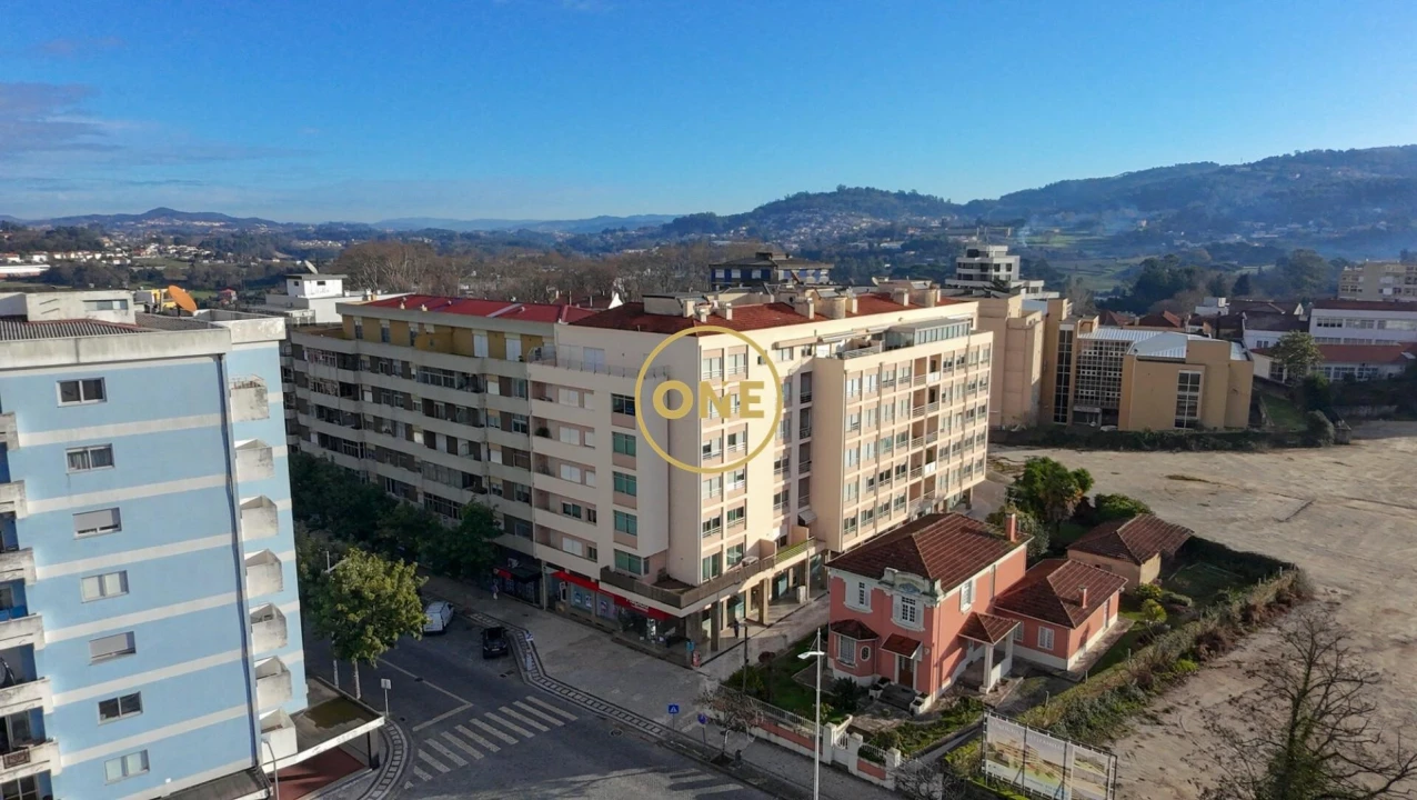 Apartamento T5 para Venda em Santo Tirso, Couto (Santa Cristina e São Miguel) e Burgães Foto 4