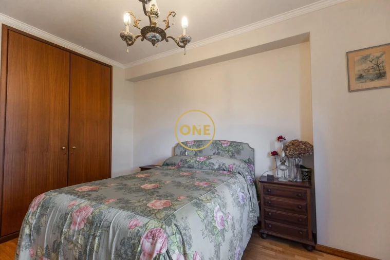 Apartamento T5 para Venda em Santo Tirso, Couto (Santa Cristina e São Miguel) e Burgães Foto 13