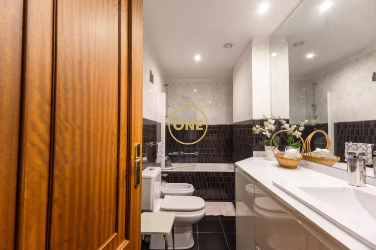 Apartamento T5 para Venda em Santo Tirso, Couto (Santa Cristina e São Miguel) e Burgães Foto 15