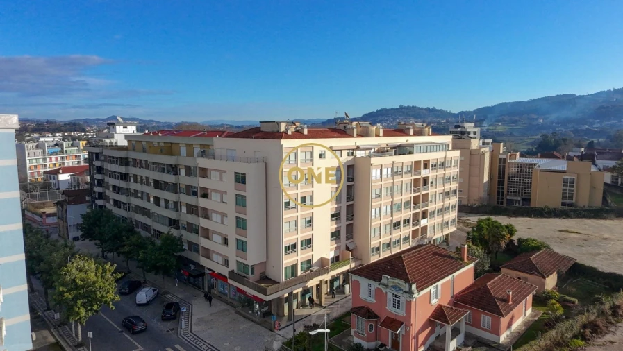 Apartamento T5 para Venda em Santo Tirso, Couto (Santa Cristina e São Miguel) e Burgães Foto 2