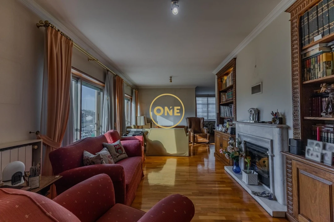 Apartamento T5 para Venda em Santo Tirso, Couto (Santa Cristina e São Miguel) e Burgães Foto 5