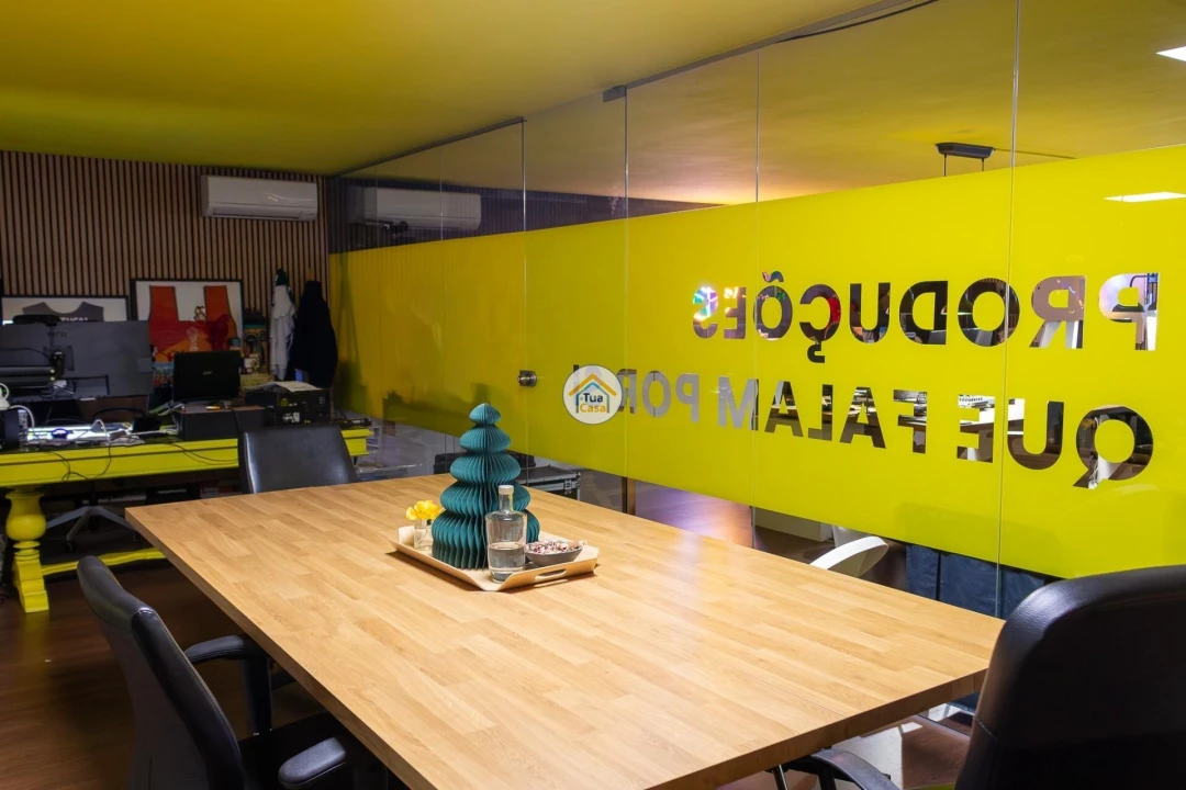 Armazém para Arrendamento em Pedrouços Foto 16