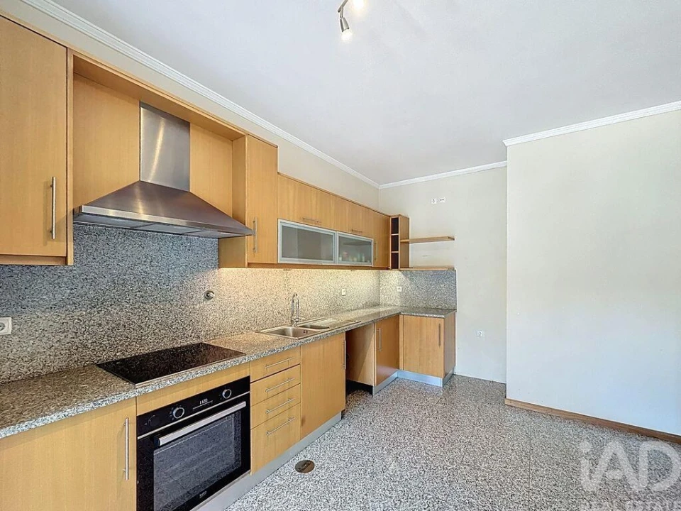 Moradia T2 para Venda em São Felix da Marinha Foto 22