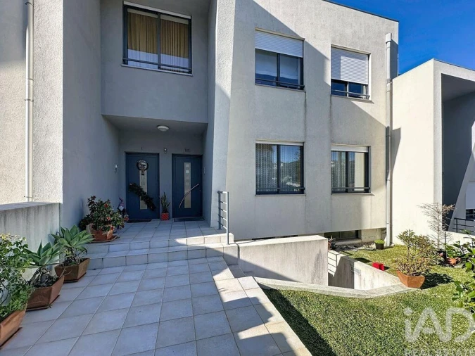 Moradia T2 para Venda em São Felix da Marinha Foto 27