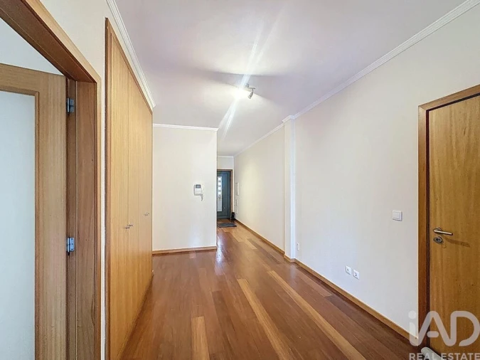 Moradia T2 para Venda em São Felix da Marinha Foto 6