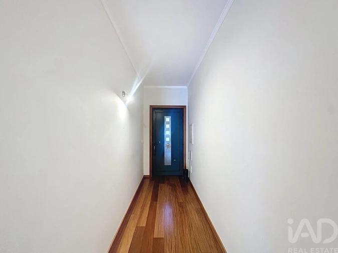 Moradia T2 para Venda em São Felix da Marinha Foto 5