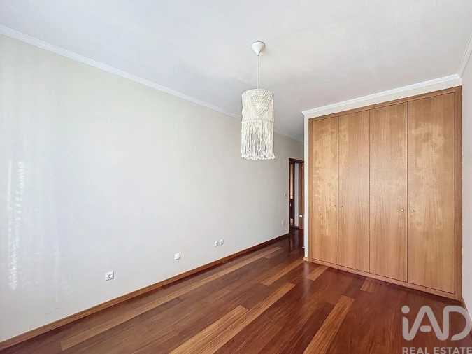 Moradia T2 para Venda em São Felix da Marinha Foto 9