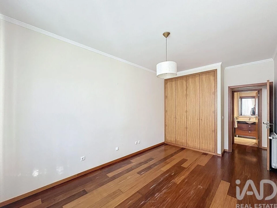 Moradia T2 para Venda em São Felix da Marinha Foto 16