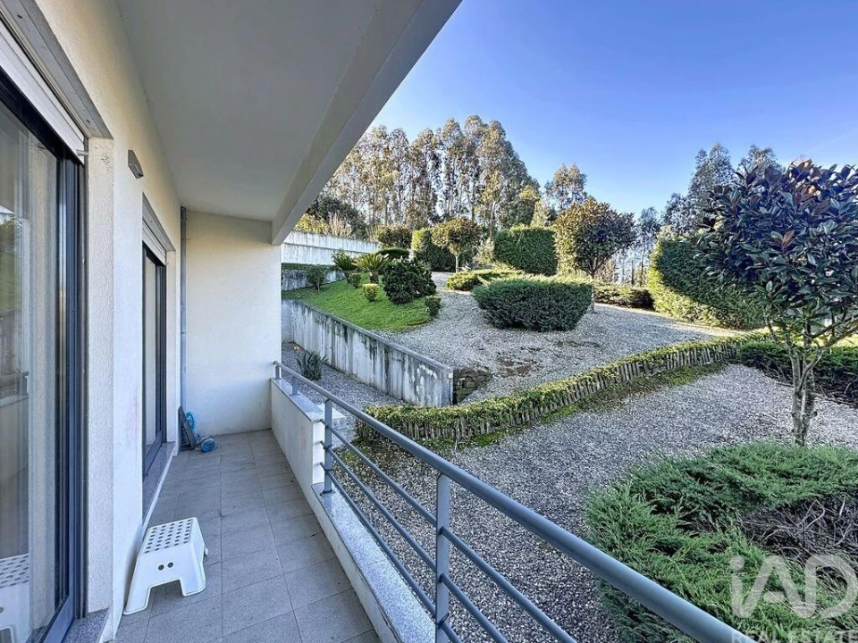 Moradia T2 para Venda em São Felix da Marinha Foto 3