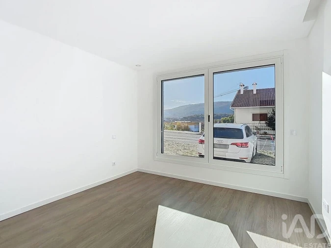 Apartamento para Venda em Arrimal e Mendiga Foto 20