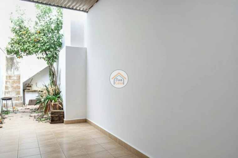 Moradia T1 para Venda em Olhão Foto 17