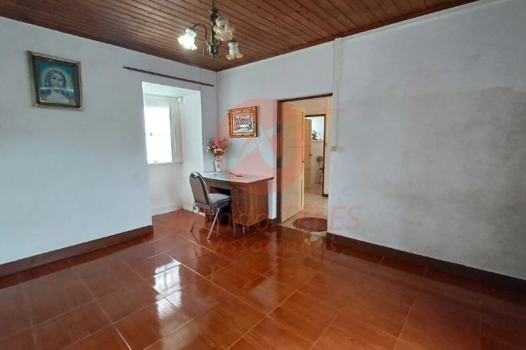 Moradia T3 para Venda em Santo Amaro Foto 26