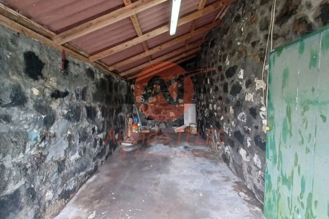 Moradia T3 para Venda em Santo Amaro Foto 27