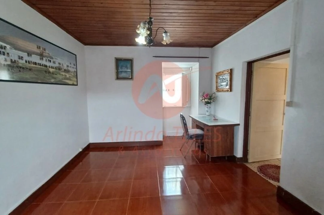 Moradia T3 para Venda em Santo Amaro Foto 25