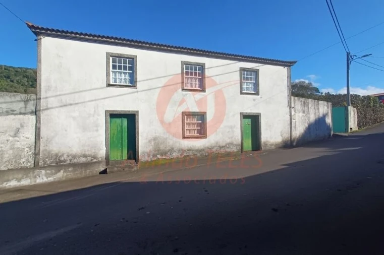 Moradia T3 para Venda em Santo Amaro Foto 48