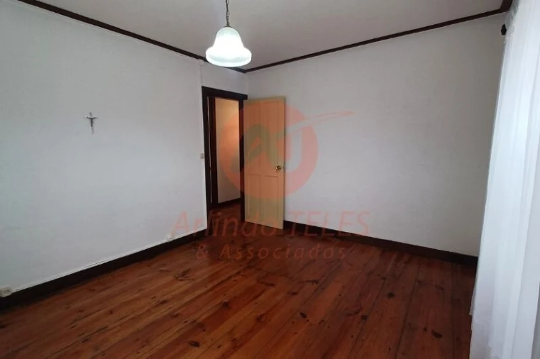 Moradia T3 para Venda em Santo Amaro Foto 12