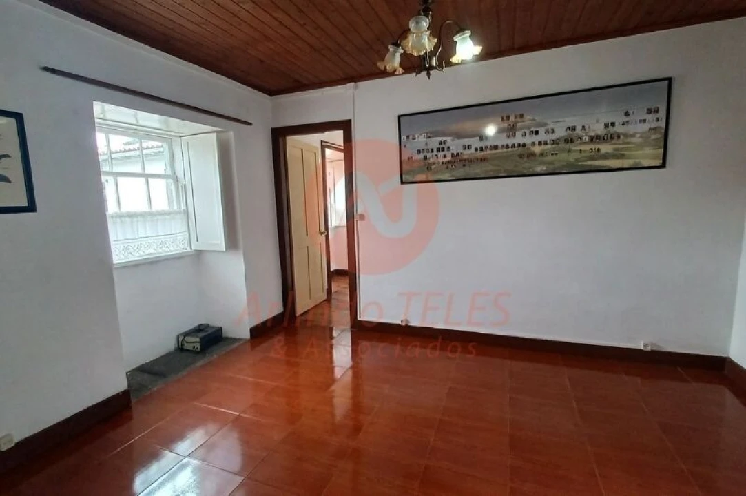 Moradia T3 para Venda em Santo Amaro Foto 24