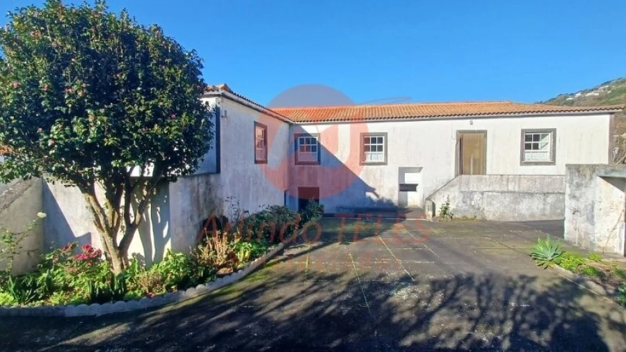 Moradia T3 para Venda em Santo Amaro