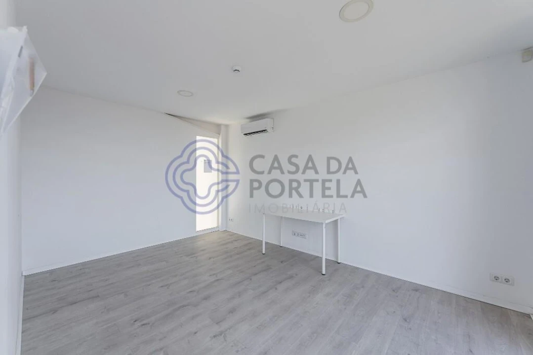 Armazém para Venda em Este (São Pedro e São Mamede) Foto 28