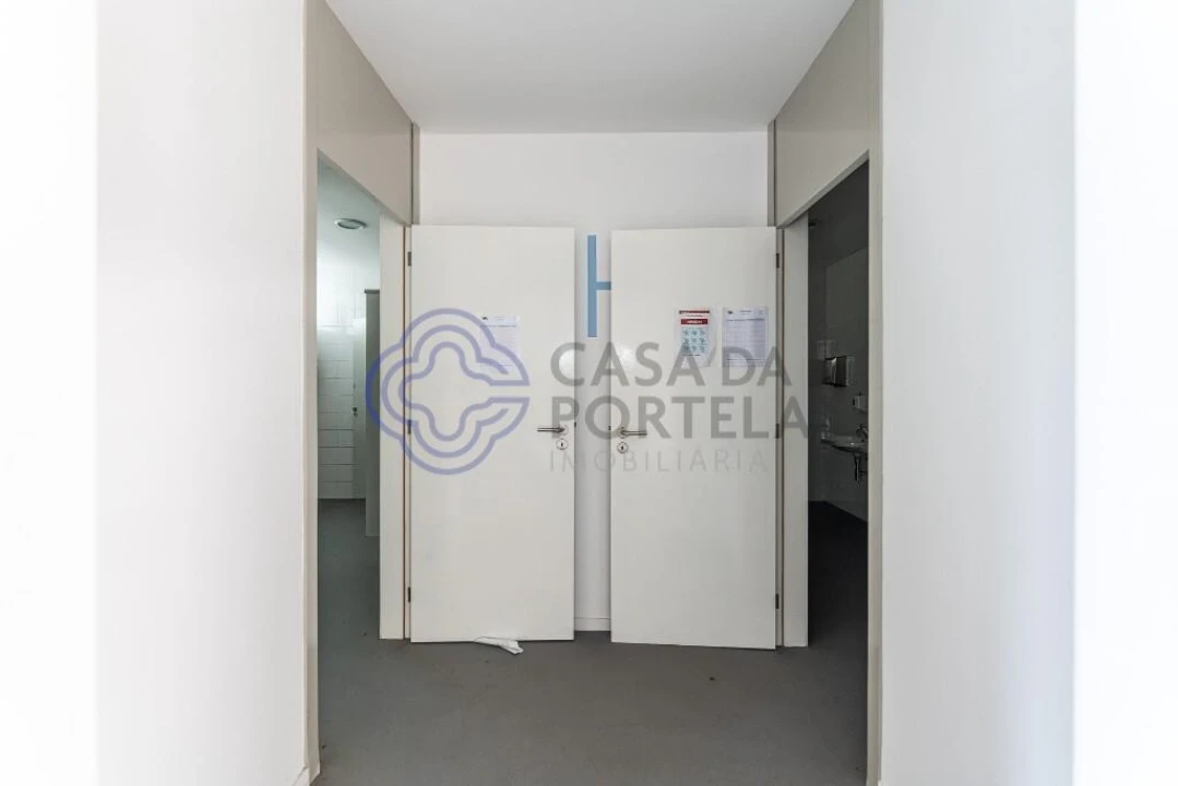 Armazém para Venda em Este (São Pedro e São Mamede) Foto 10