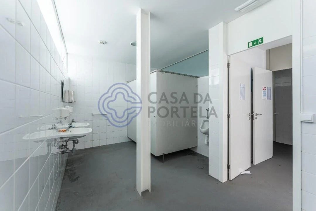 Armazém para Venda em Este (São Pedro e São Mamede) Foto 12