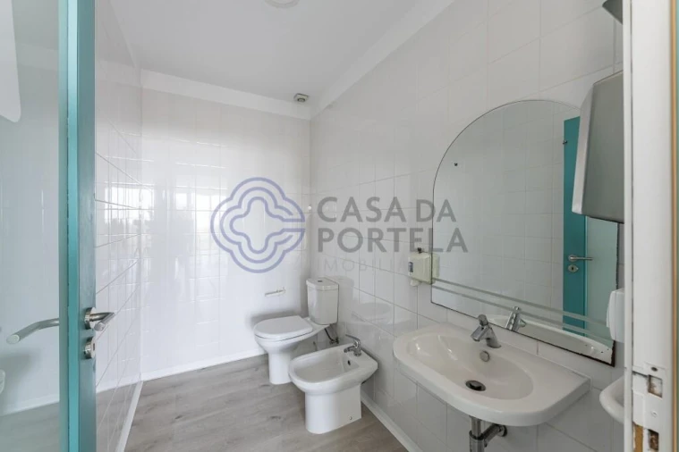 Armazém para Venda em Este (São Pedro e São Mamede) Foto 37