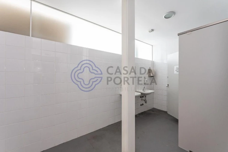 Armazém para Venda em Este (São Pedro e São Mamede) Foto 11