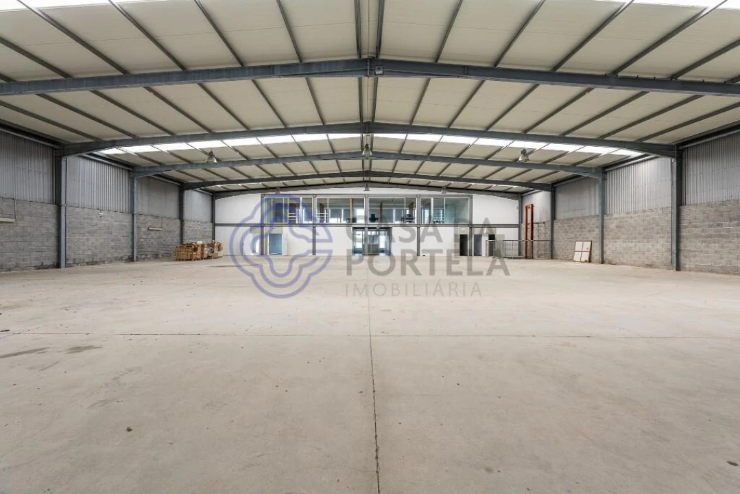 Armazém para Venda em Este (São Pedro e São Mamede) Foto 2