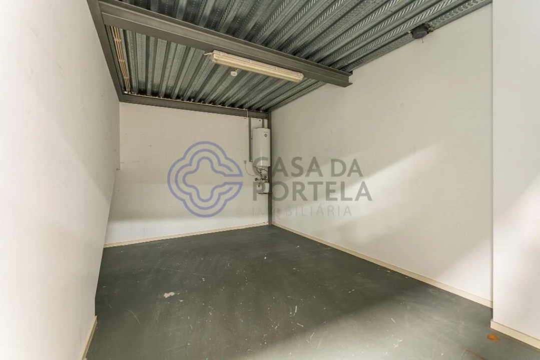 Armazém para Venda em Este (São Pedro e São Mamede) Foto 6