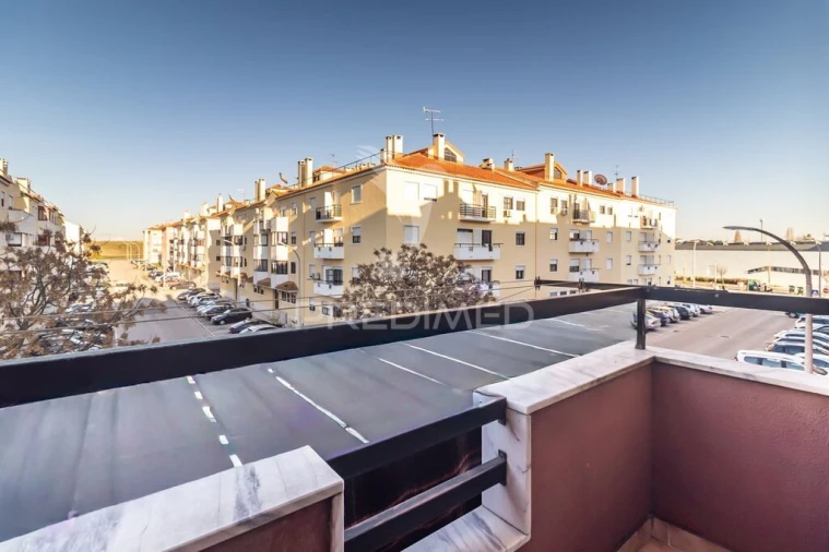 Apartamento T2 para Venda em Moita Foto 15