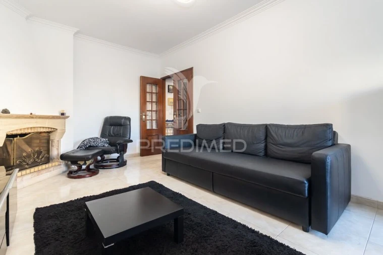 Apartamento T2 para Venda em Moita Foto 4
