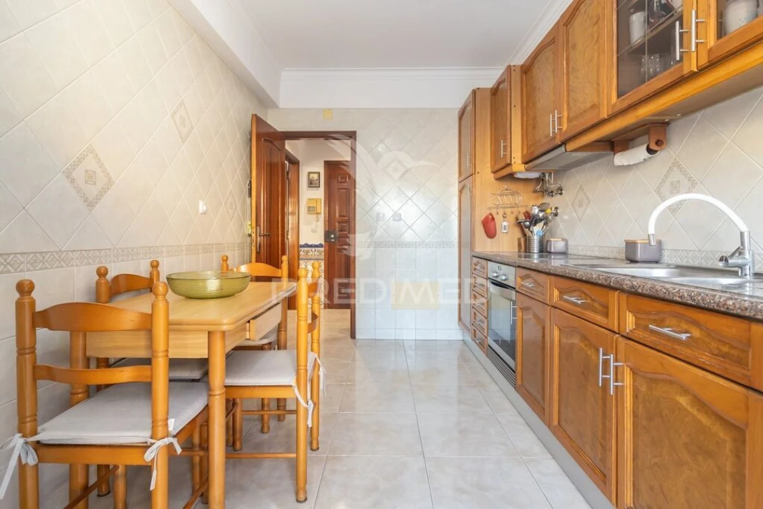 Apartamento T2 para Venda em Moita Foto 16