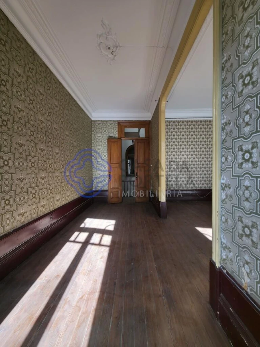 Prédio para Venda em Lordelo do Ouro e Massarelos Foto 22