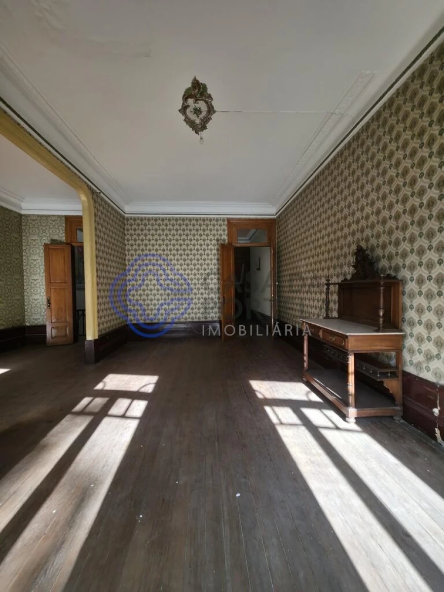 Prédio para Venda em Lordelo do Ouro e Massarelos Foto 23