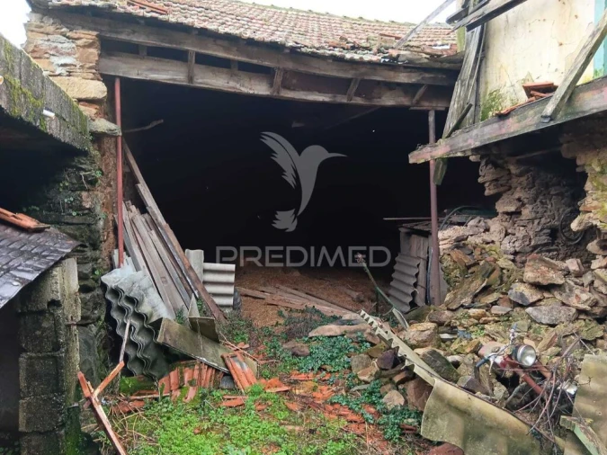 Moradia T4 para Venda em Passos Foto 7