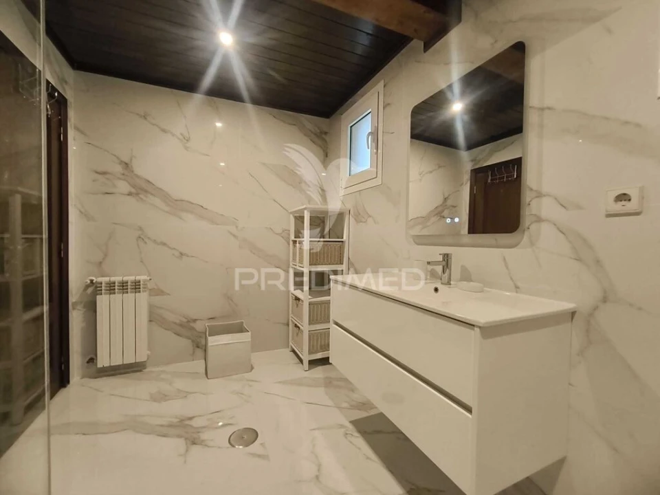 Moradia T7 para Venda em Valdosende Foto 10