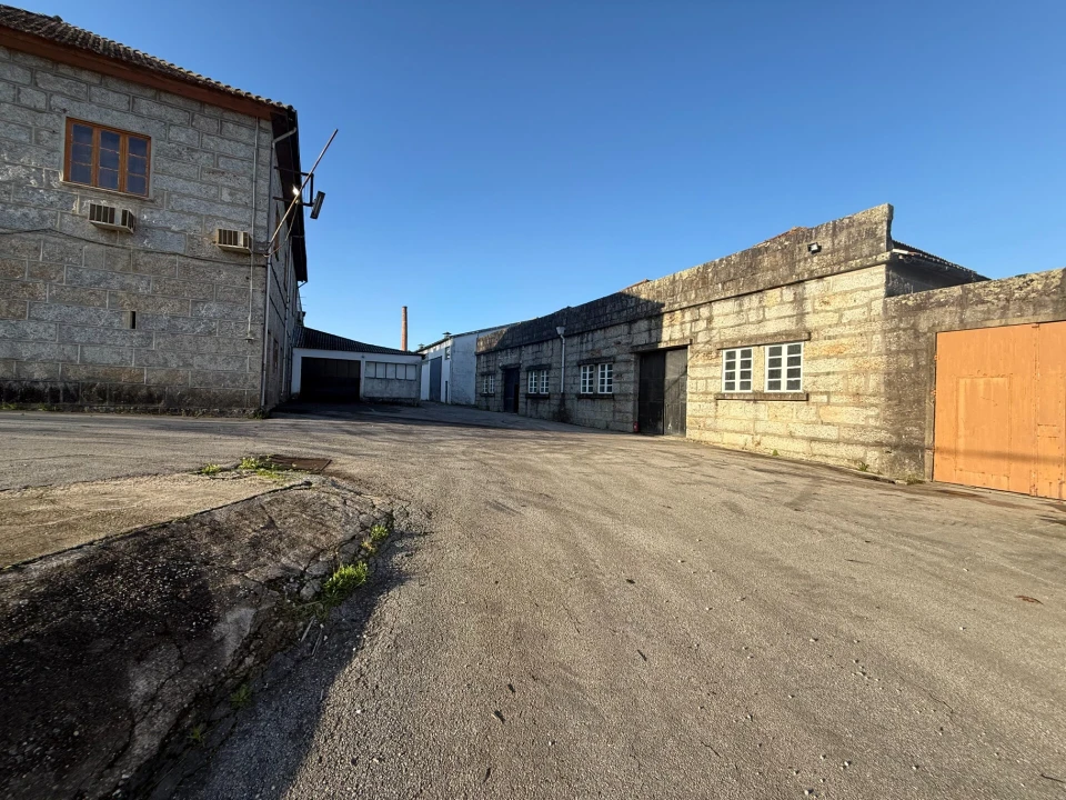 Armazém para Venda em Fermentões Foto 10