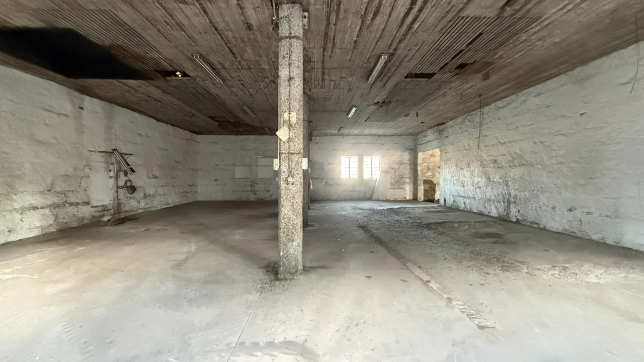 Armazém para Venda em Fermentões Foto 25