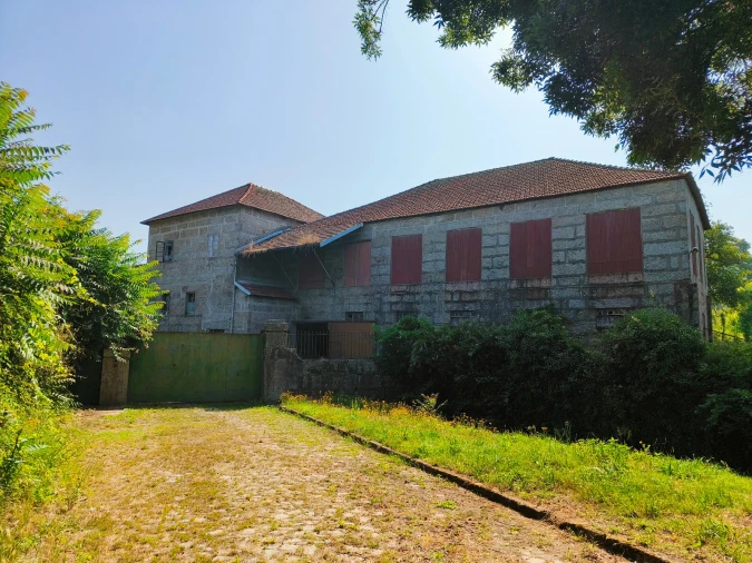 Armazém para Venda em Fermentões Foto 1