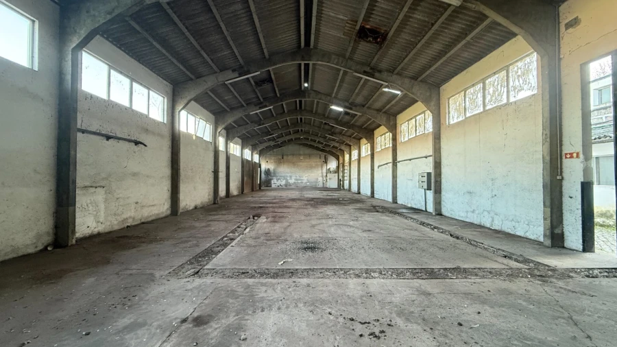 Armazém para Venda em Fermentões Foto 19