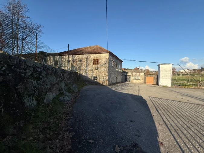 Armazém para Venda em Fermentões Foto 9